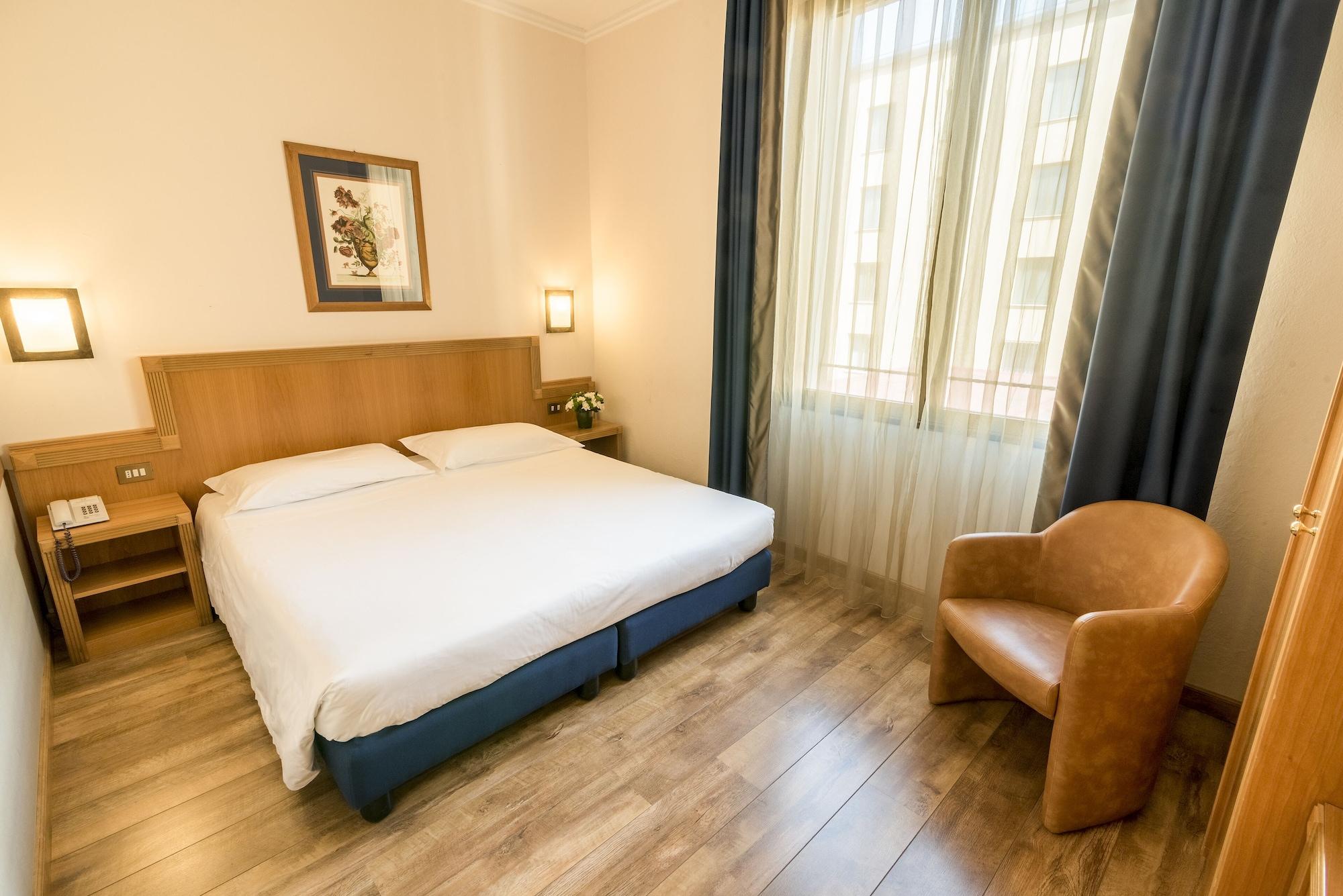 Fh55 Grand Hotel Mediterraneo Florence Ngoại thất bức ảnh