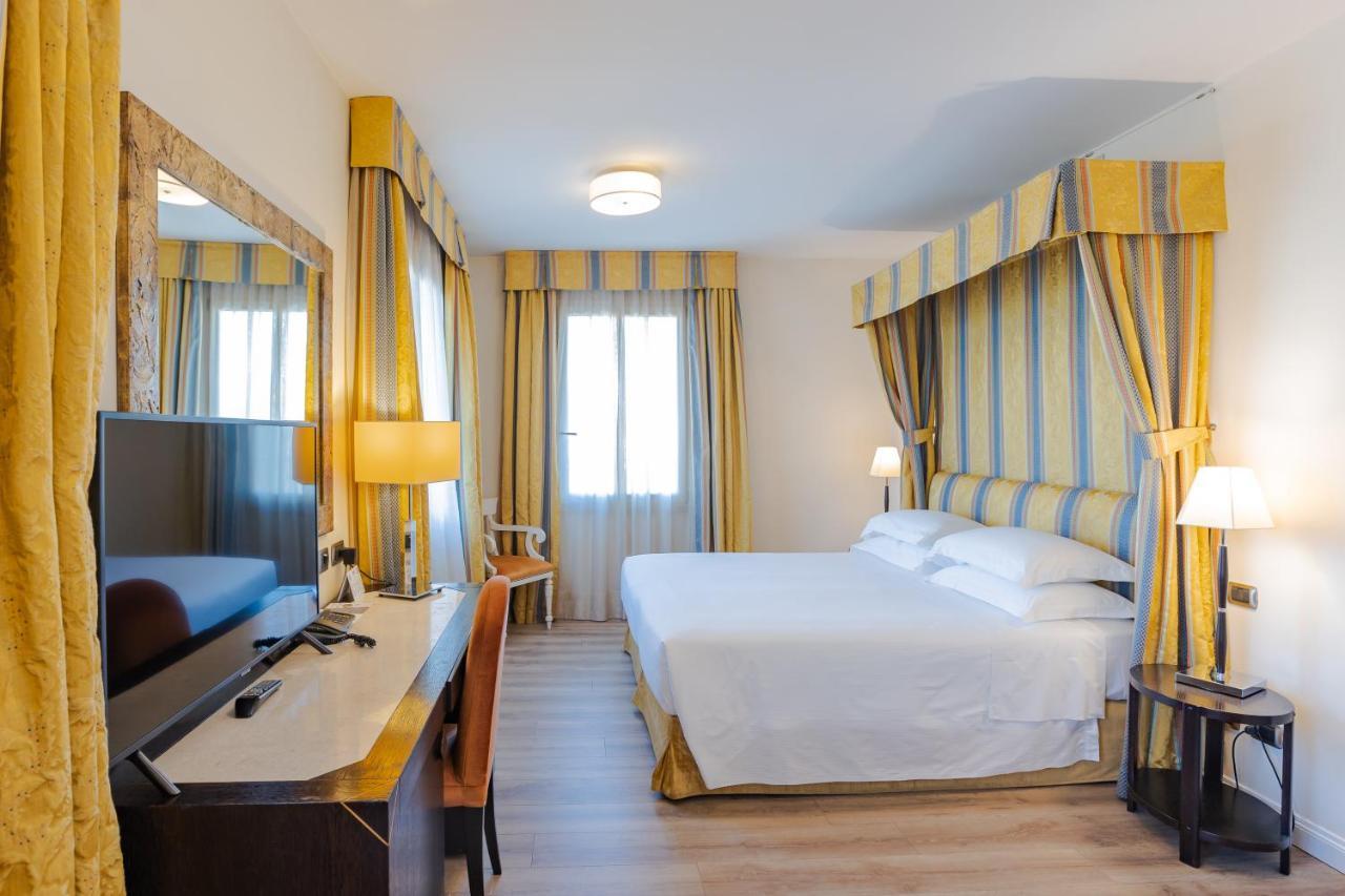 Fh55 Grand Hotel Mediterraneo Florence Ngoại thất bức ảnh