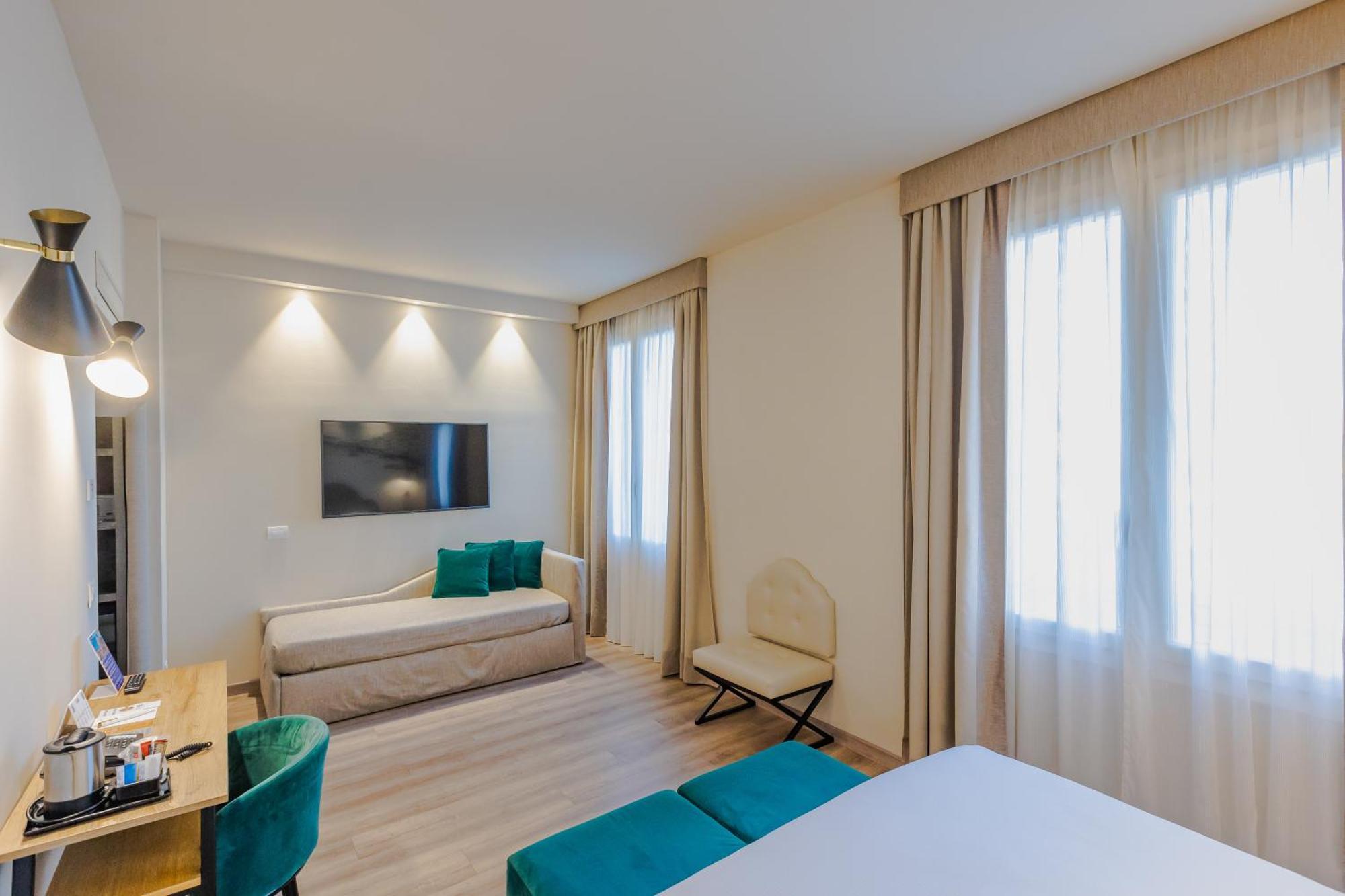 Fh55 Grand Hotel Mediterraneo Florence Ngoại thất bức ảnh