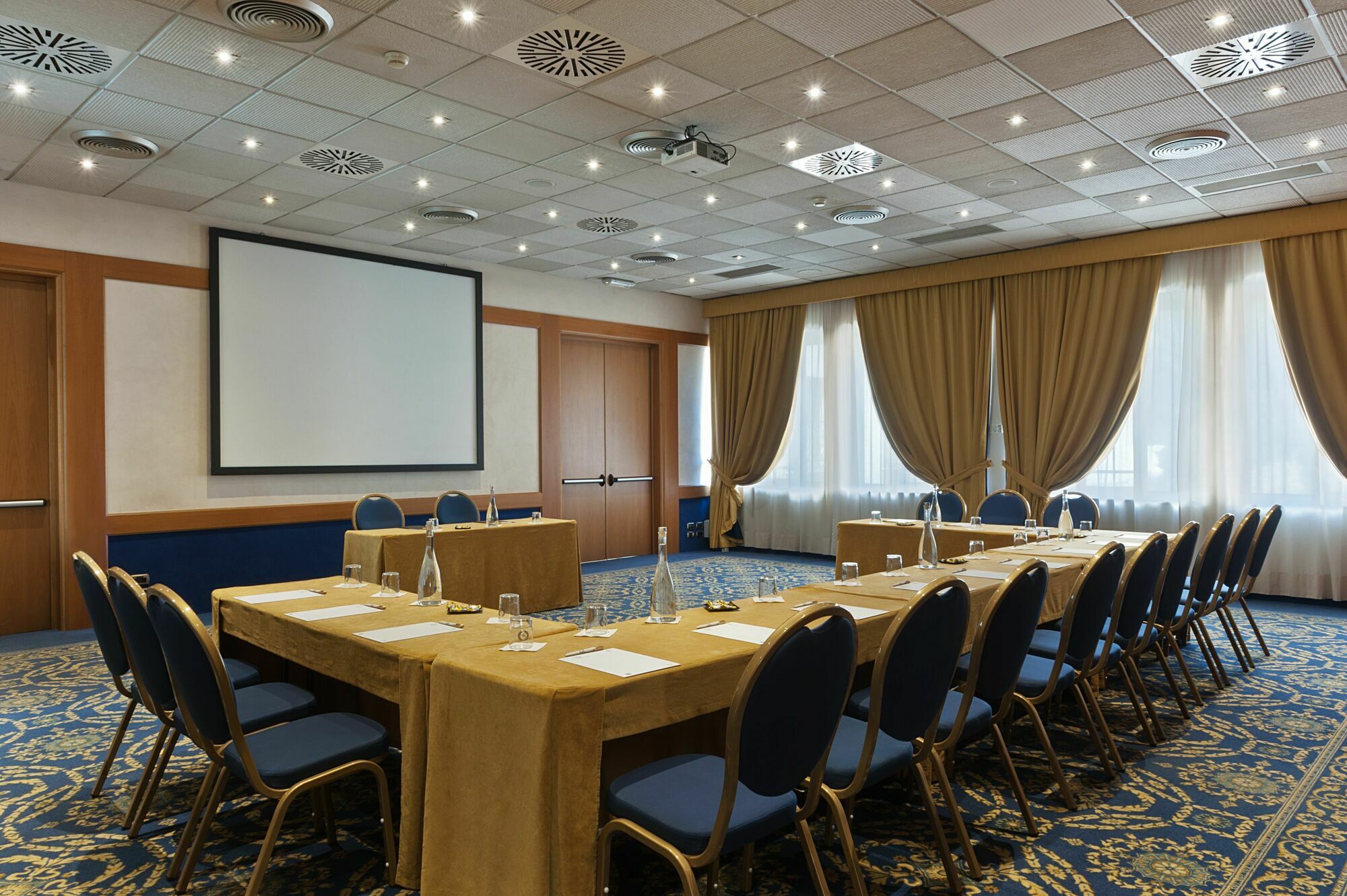 Fh55 Grand Hotel Mediterraneo Florence Ngoại thất bức ảnh